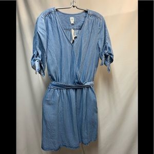 GAP LIGHT DENIM SHORT SLEEVE CASUAL DRESS NWT
